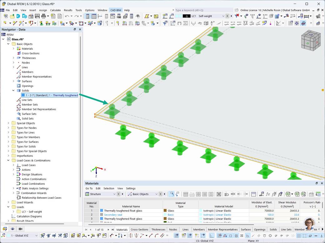 Les modèles en verre sont analysés en tant que solides dans RFEM et vérifiés avec le module complémentaire Vérification du verre.