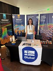 Stand Dlubal au sommet du Mass Timber Group à Denver, présentant RFEM 6, RWIND 3 et des solutions de calcul de structures en bois
