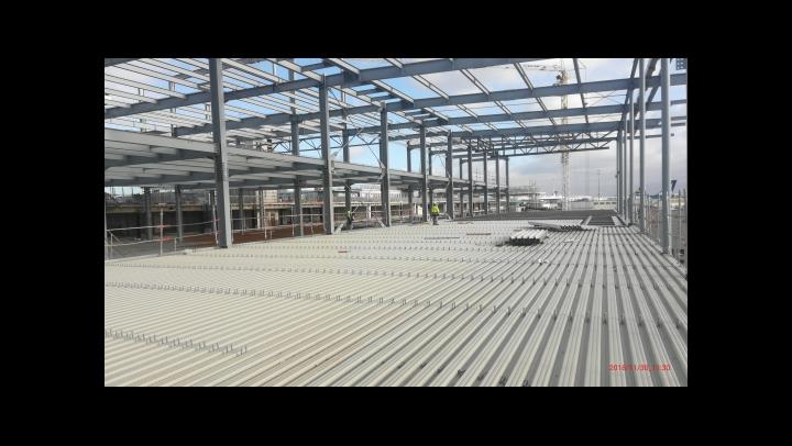 Stahlkonstruktion der Flughafenerweiterung Orly Sud, Frankreich (© Roux Ingénierie)