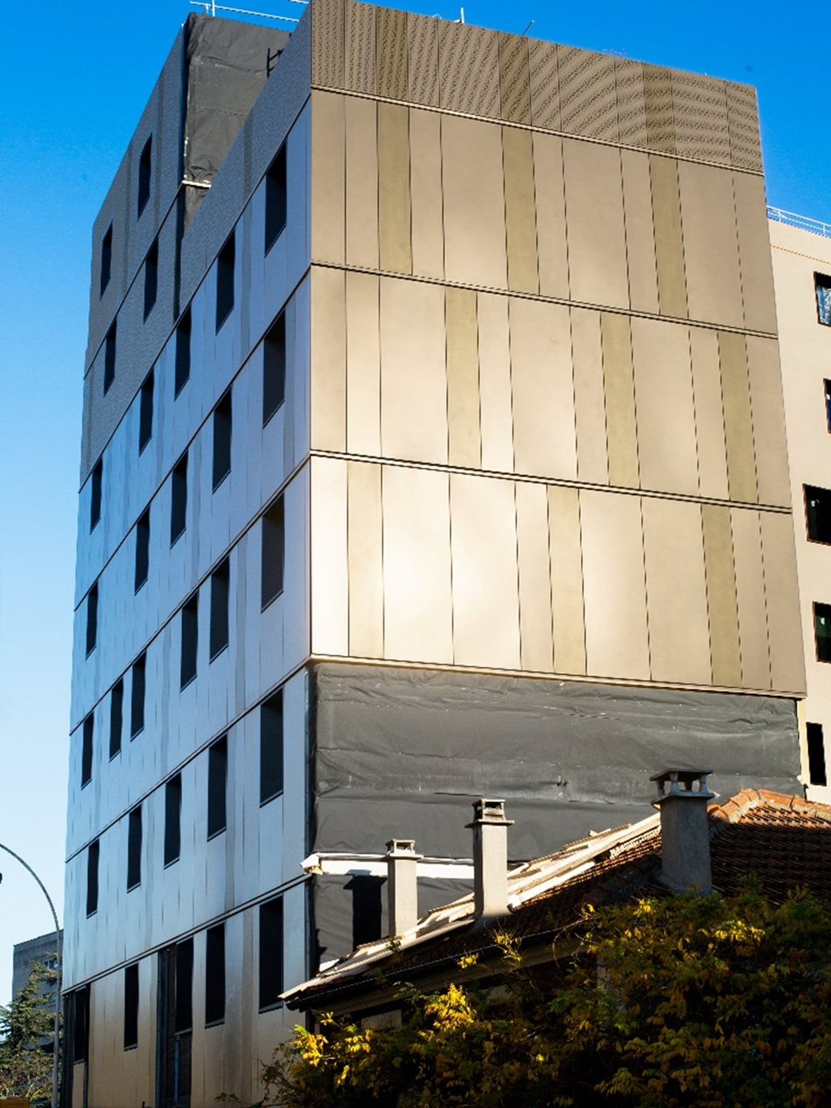 Panoramica dell'edificio dell'hotel Jo & Joe a Gentilly, Francia (© Le Bras Frères)