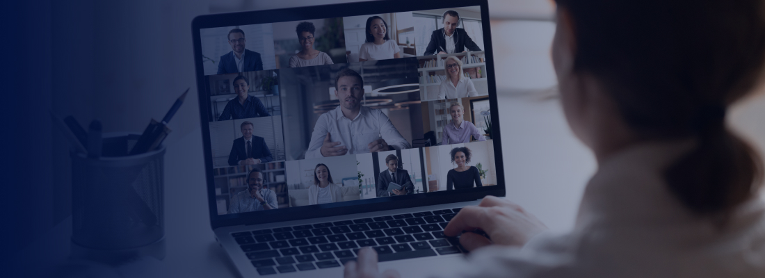 Visualizzazione illustrativa utilizzata per mostrare i prossimi webinar e corsi di formazione su argomenti di ingegneria.