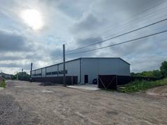 Vista esterna di un moderno centro logistico a Khmelnytskyi, Ucraina