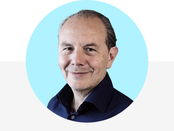 Ritratto di Enrico Appollonio per celebrare i 10 anni di leadership presso Dlubal Software Italia