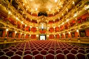 Imponujące wnętrze Munich Residence Theater