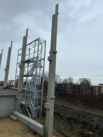 Z budowie przyszłego magazynu La Factory | © SPIC SAS