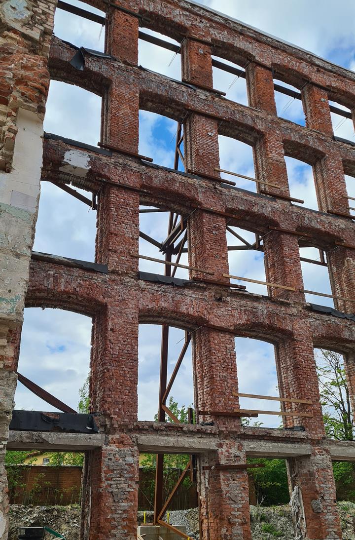 Widok zewnętrzny nowoczesnego budynku