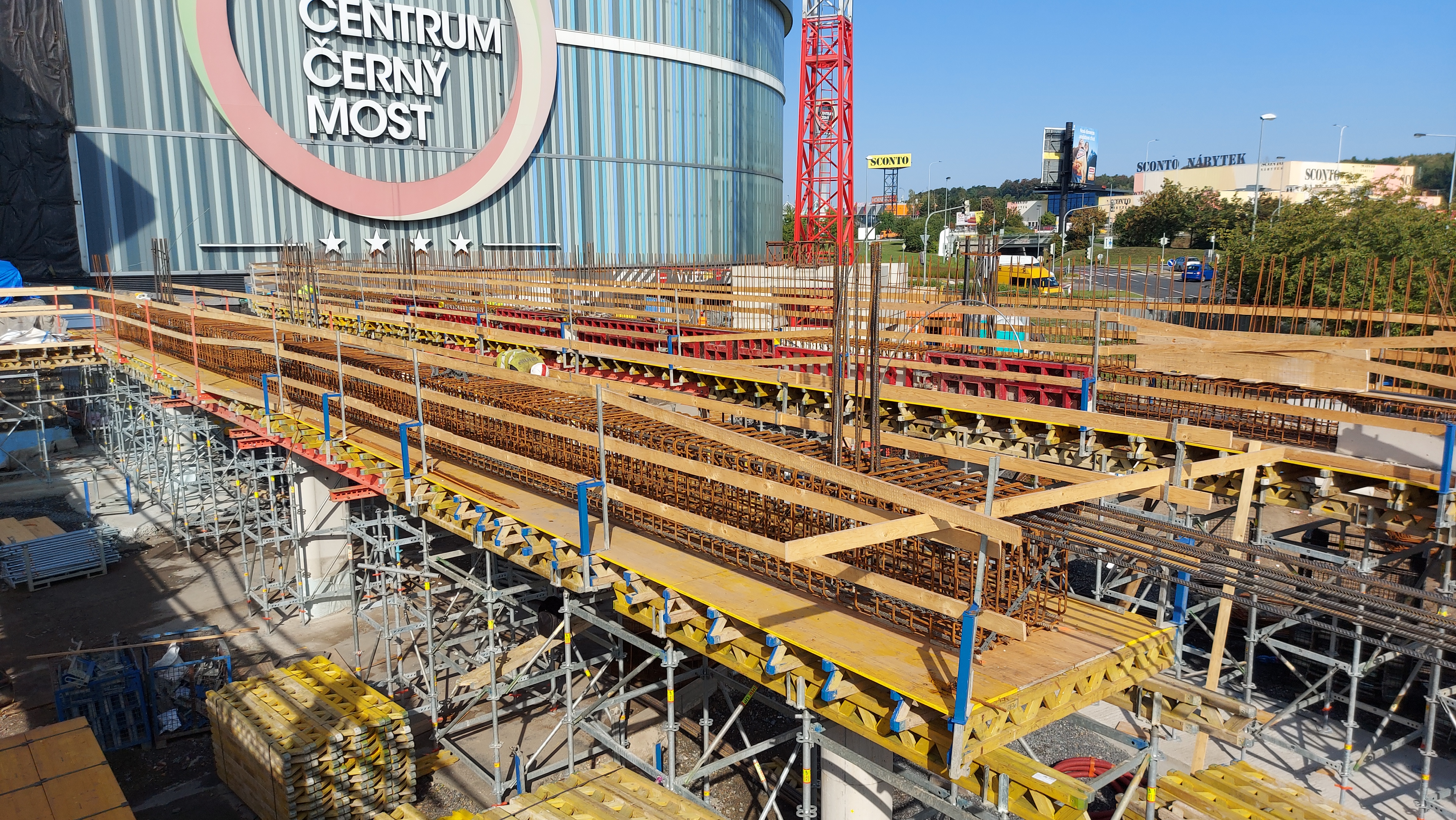 Konstrukcja dobudówki centrum handlowego