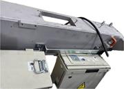 Szczegółowy widok stalowej belki stanowiącej element konstrukcji schodów ruchomych