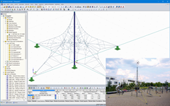 Modelo 3D e fotografia de equipamento de recreio de cordas "Tetragode" (© Imagem: Heinz Bornemann | © Fotografia: Berliner Seilfabrik)