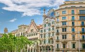 Vista da fachada da Casa Batlló de Antoni Gaudí em Barcelona