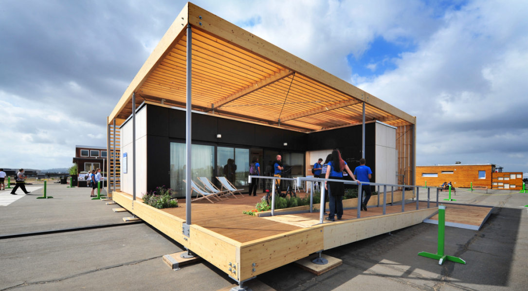 Das „AIR House“ auf dem Ausstellungsgelände in Irvine, Kalifornien (© ČVUT)