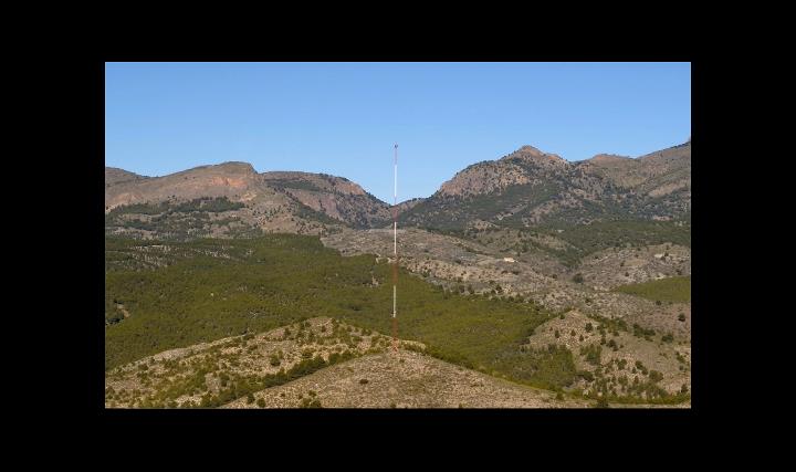 西班牙安达卢西亚 (Andalusia) 拉线式测风塔 (© Lasser Eolica S.L.)