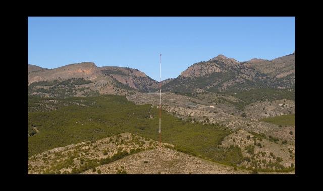 西班牙安达卢西亚 (Andalusia) 拉线式测风塔 (© Lasser Eolica S.L.)