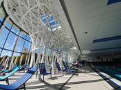 位于施特劳宾的 AQUAtherm 室外和室内游泳池 | © Baumruck + Oswald