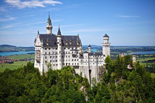 Fairy-tale Castle Neuschwanstein 鸟瞰图