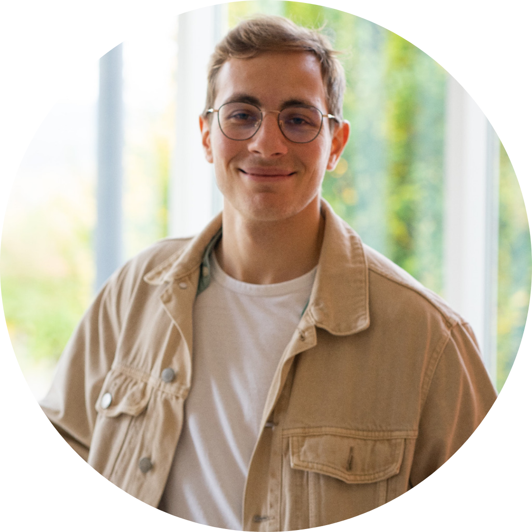 Daniel Hansen的肖像和联系信息