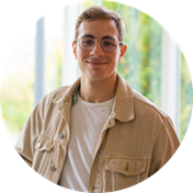 Daniel Hansen的肖像和联系信息