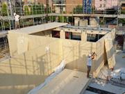 意大利摩德纳的一处六层正处于施工阶段CLT建筑工地，展示了结构构件和骨架