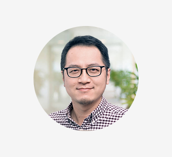 Porträt von Hongyang Zheng in einem geschäftlichen Kontext.